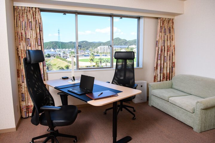 Room 2 of 57