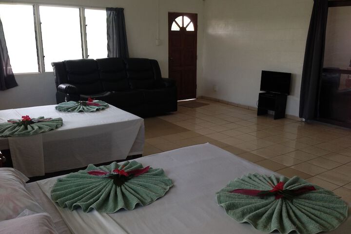 Room 9 of 128