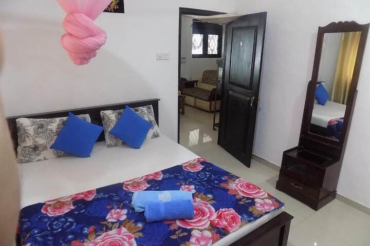 Room 8 of 44