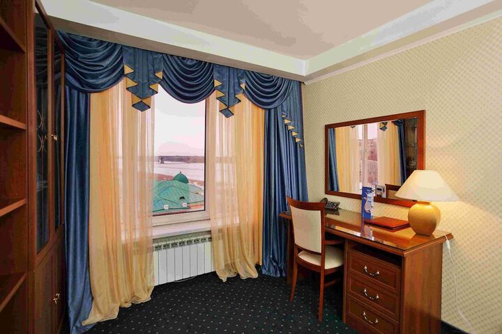 Room 43 of 74