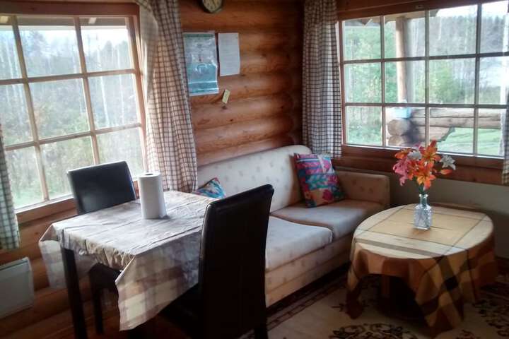 Room 2 of 48