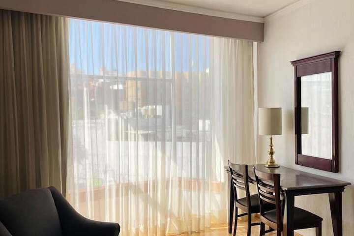 Room 7 of 13
