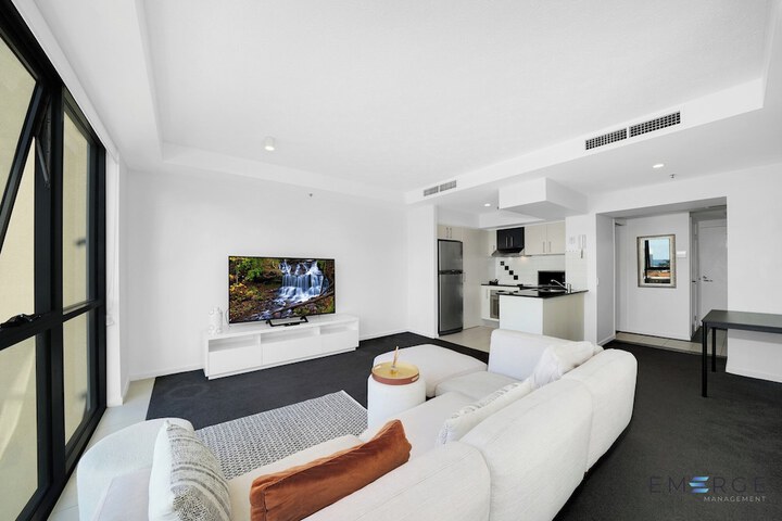 Room 25 of 57