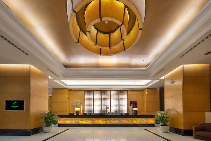 Hotel Lobby