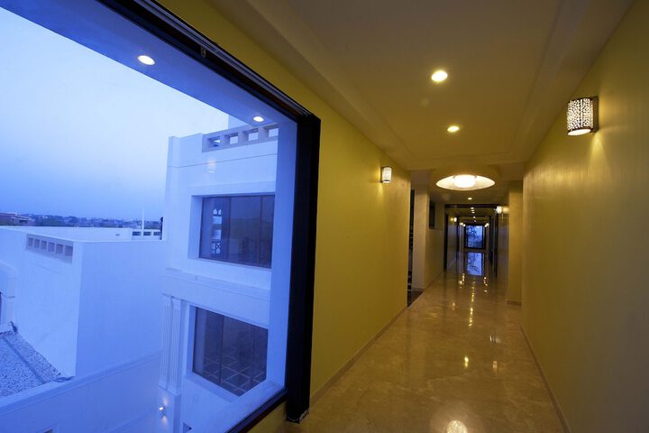 Ballroom/Hall 14 of 24