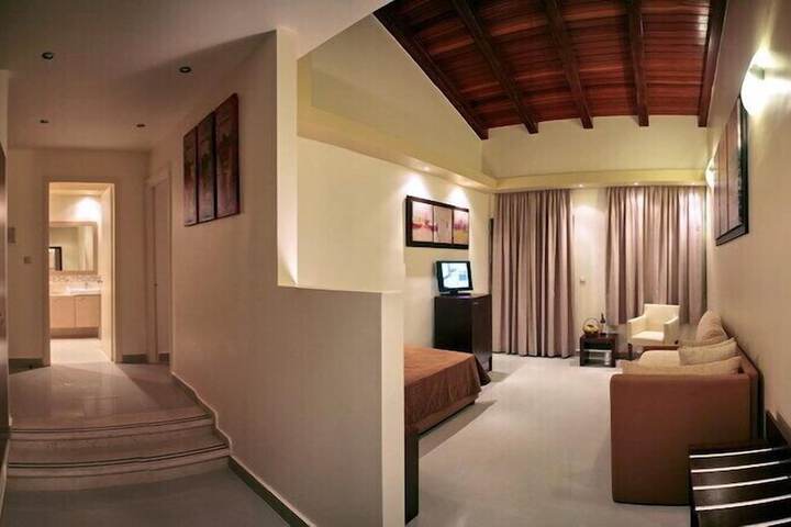 Room 18 of 78