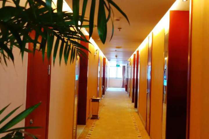 Hotel Interior 9 of 16