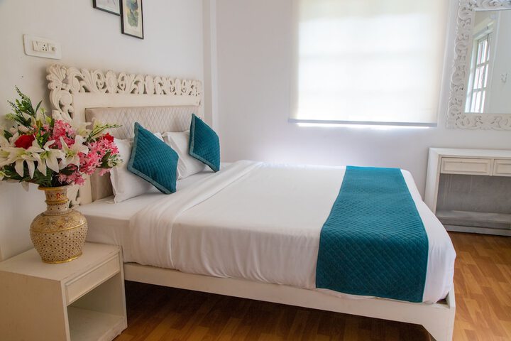 Room 3 of 3