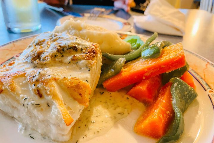 Dining 90 of 153
