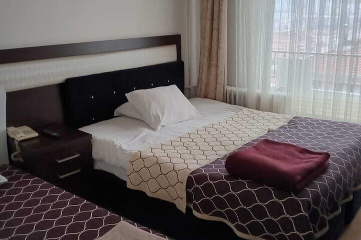 Room 11 of 21