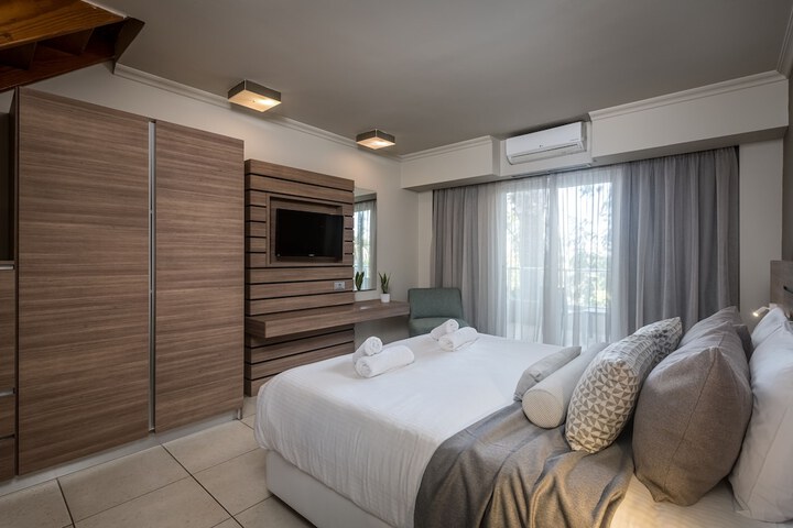 Room 60 of 236
