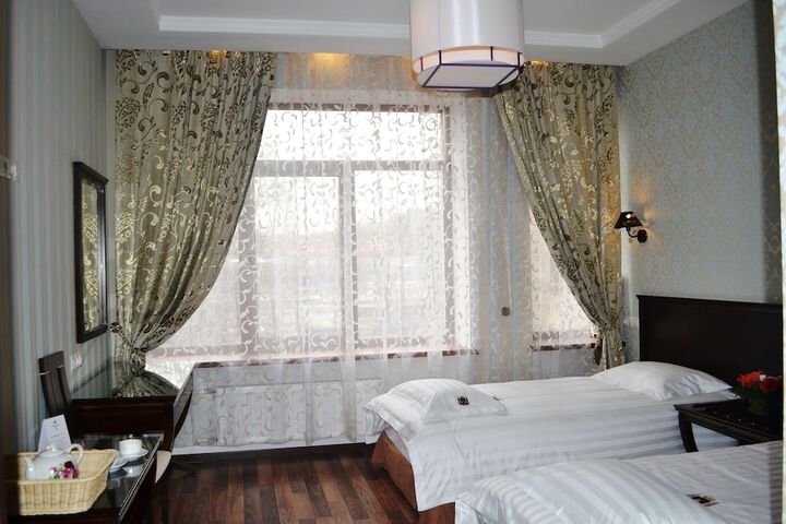 Suite Room