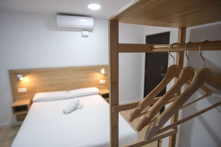 Room 8 of 41