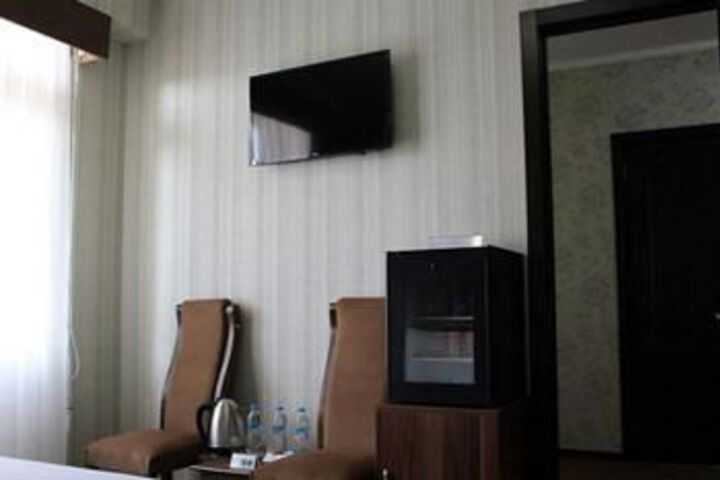 Room 16 of 21