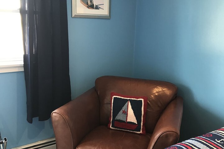 Room 28 of 104