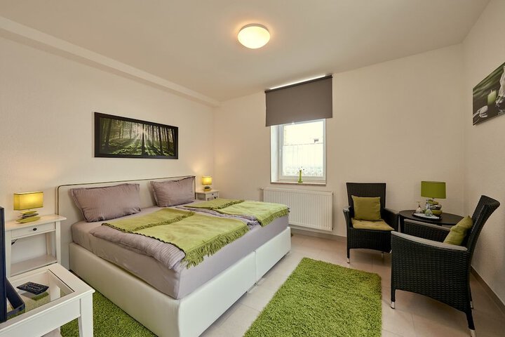Room 3 of 55