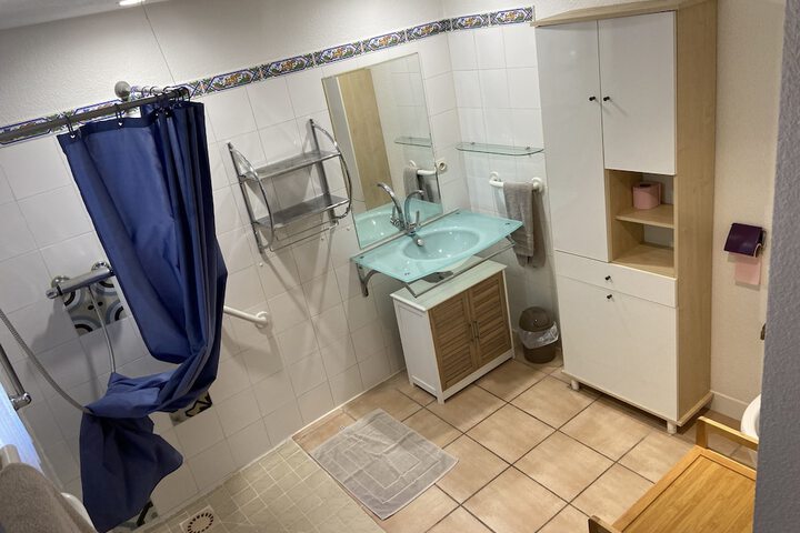 Room 30 of 51
