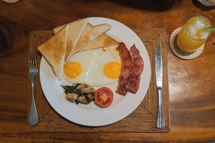 Breakfast/Coffee Service 25 of 38