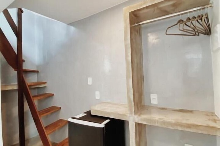 Room 20 of 34