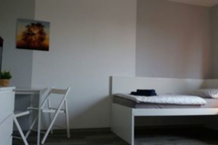 Room 14 of 116