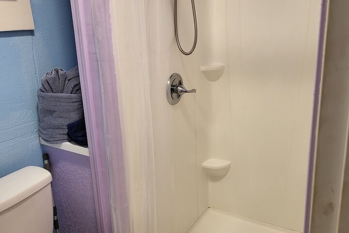 Room 179 of 222