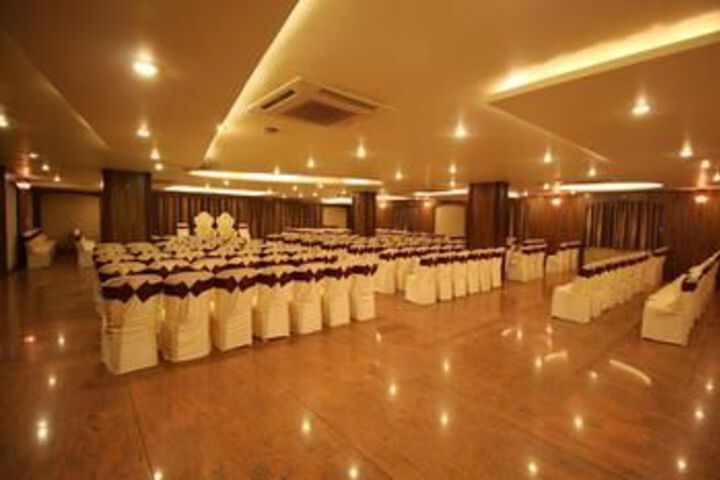 Ballroom/Hall 2 of 23