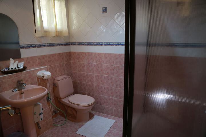 Room 37 of 70