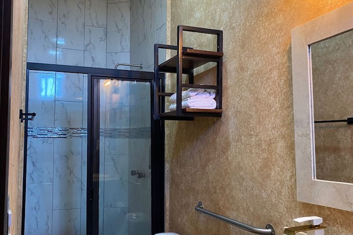Room 20 of 40