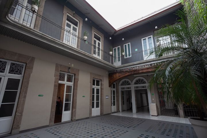 Hotel Exterior 11 of 107