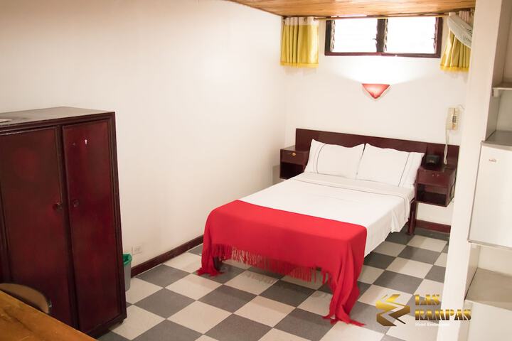 Room 19 of 38