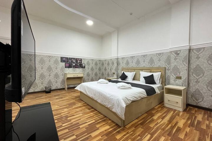 Room 12 of 44