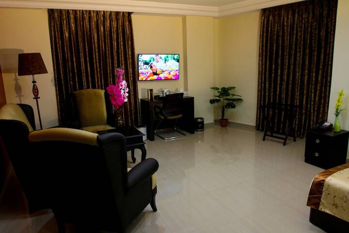 Room 27 of 54