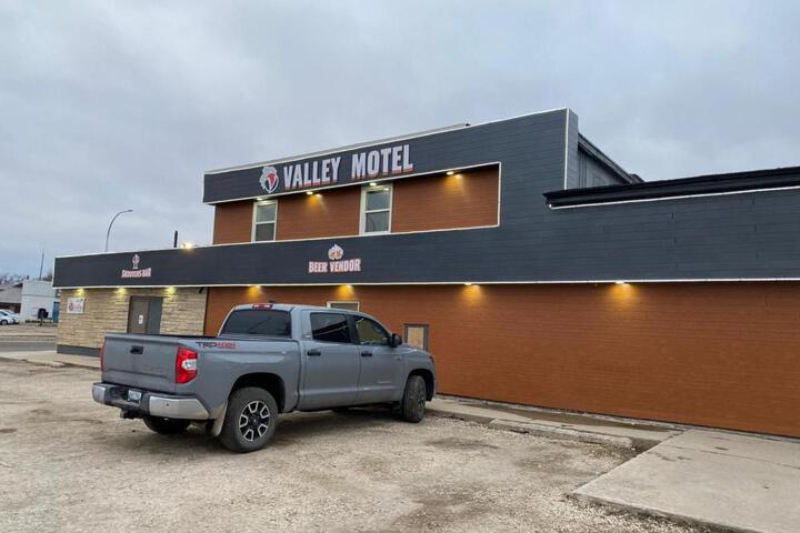 Valley Motor Lodge