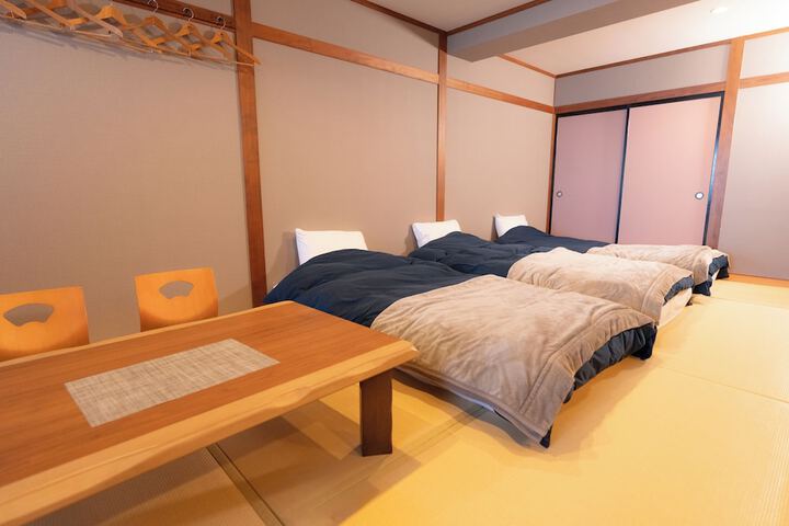 Room 18 of 36