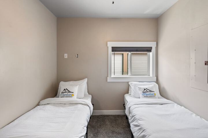 Room 7 of 37