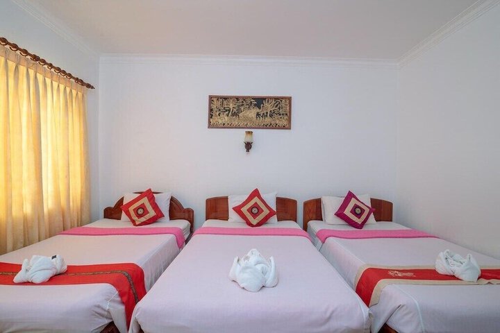Room 2 of 23