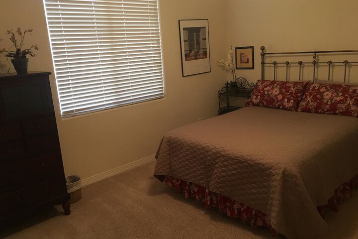 Room 8 of 36