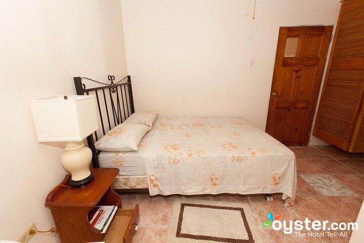Room 8 of 32