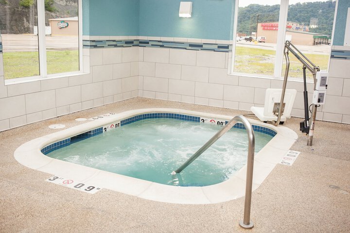 Pool 26 of 43