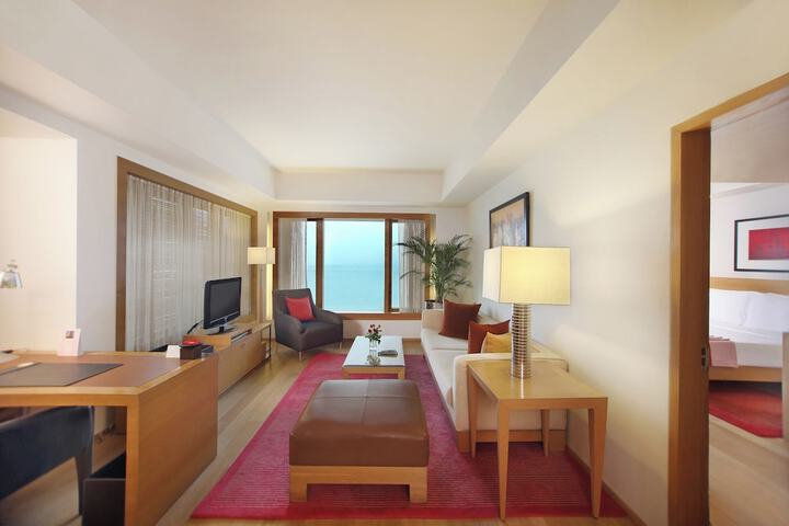 Room 50 of 136