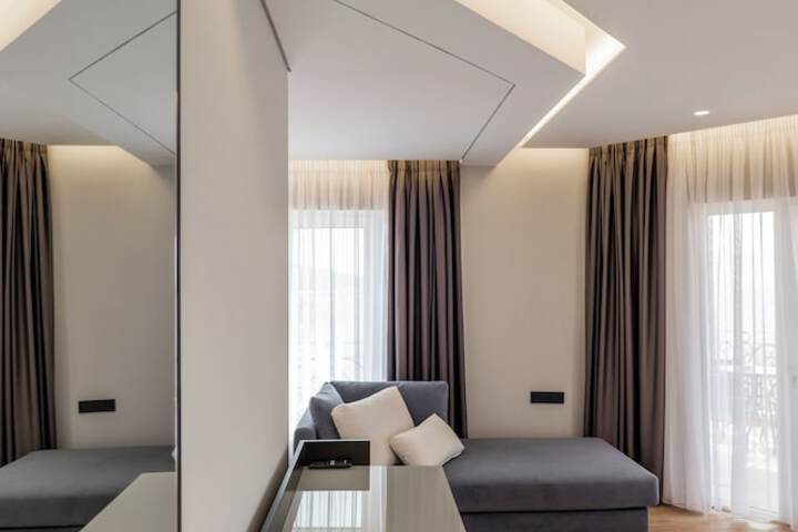 Room 25 of 41