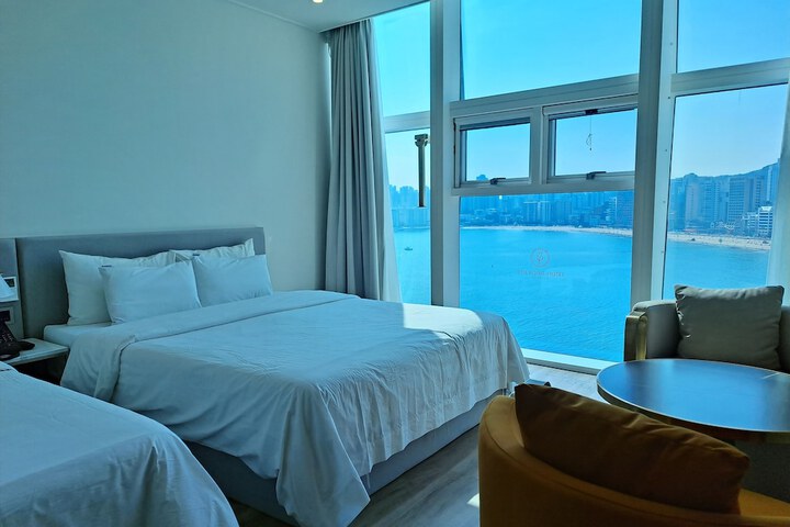 Room 21 of 52