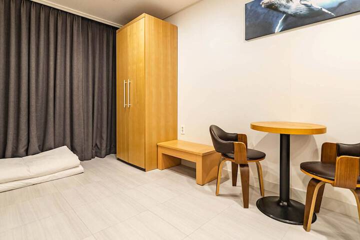 Room 74 of 139