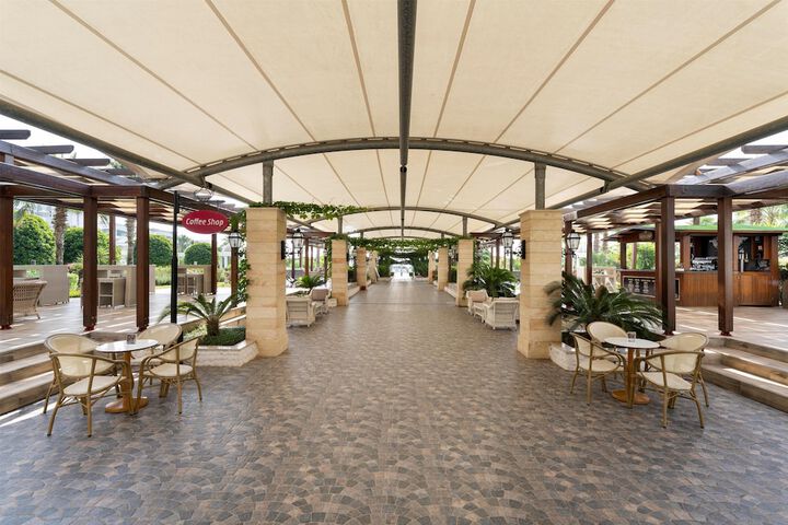 Hotel Interior 19 of 171