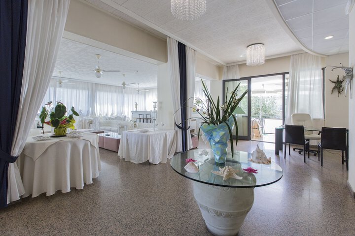 Hotel 2 of 24