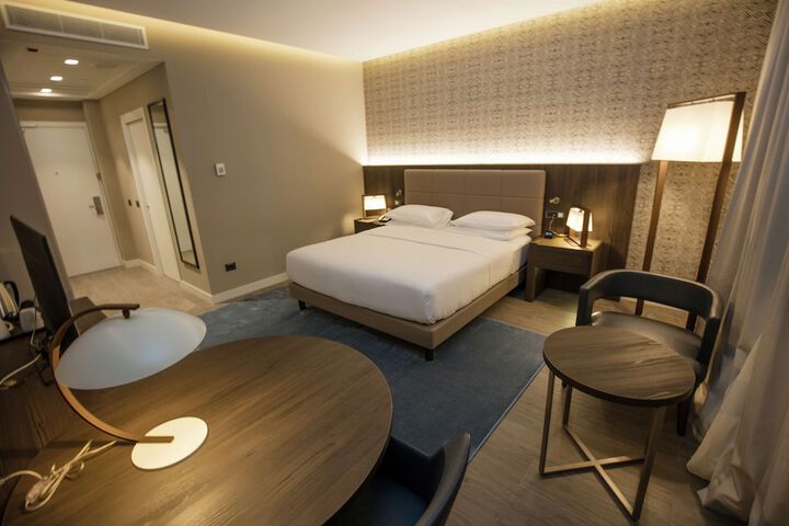 Room 16 of 46