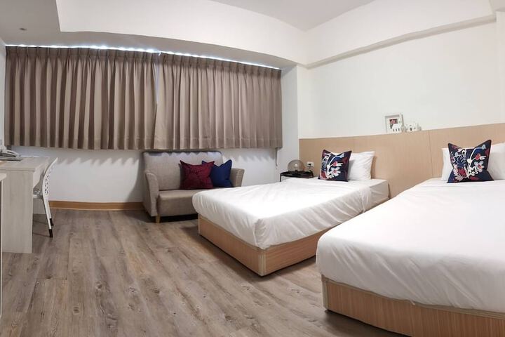 Room 42 of 55