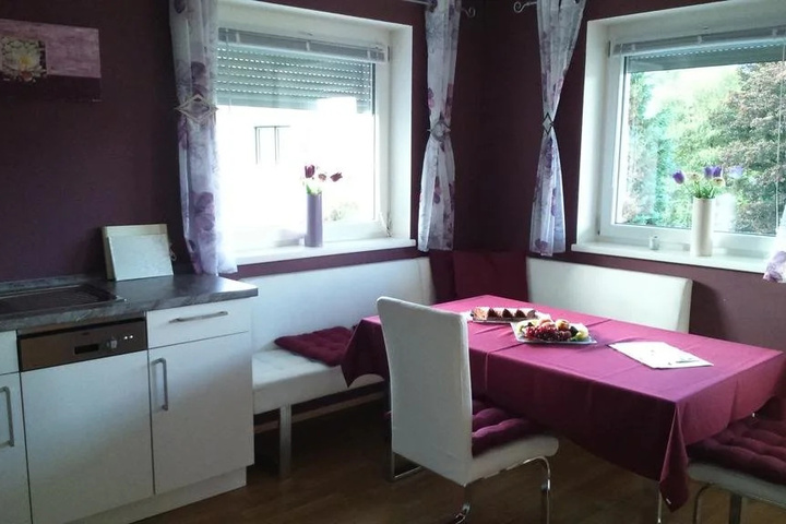 Room 25 of 28