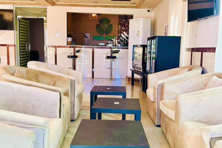 Breakfast/Coffee Service 73 of 88