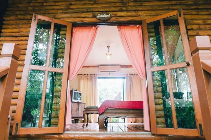 Room 4 of 21